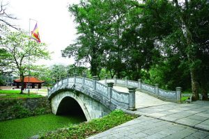 khu-di-tich-lich-su-lam-kinh-1